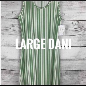 LuLaRoe Dani, Large